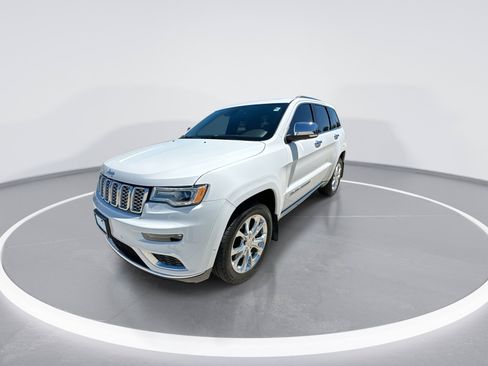 Used 2019 Jeep Grand Cherokee Summit AWD/4WD image 4