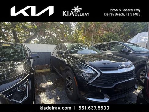 Used 2023 Kia Sportage LX image 1