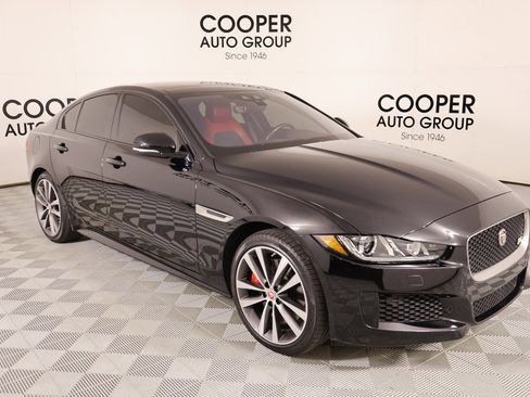 Used 2019 Jaguar XE S image 1