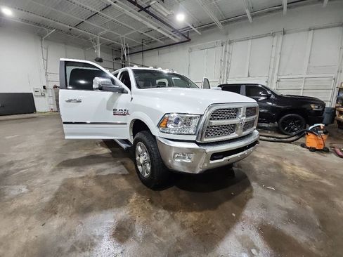 Used 2017 RAM 2500 Laramie AWD/4WD image 31