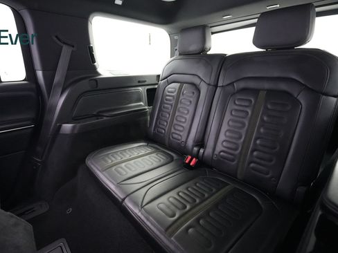 Used 2025 Rivian R1S Adventure AWD/4WD image 25
