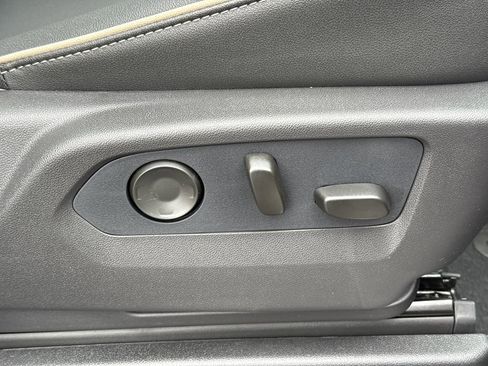 New 2026 GMC Yukon XL Elevation w/ Elevation Premium Package image 42