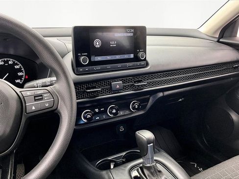 Used 2025 Honda HR-V LX image 6