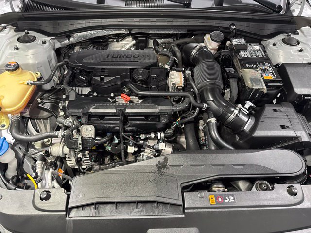 Used 2024 Kia K5 GT-Line w/ GT-Line Premium Package FWD image 9
