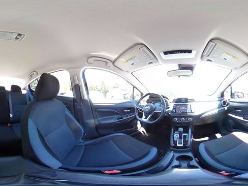 Used 2025 Nissan Versa SV FWD image 40