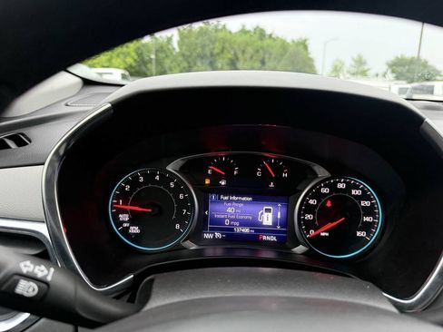 Used 2022 Chevrolet Equinox LT AWD/4WD image 31