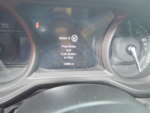 Used 2024 Jeep Wrangler Unlimited w/ Convenience Group AWD/4WD image 5
