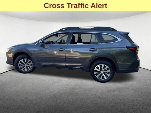 Certified 2025 Subaru Outback Premium AWD/4WD image 7