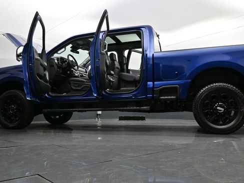 New 2026 Ford F350 Lariat w/ Black Appearance Package image 42