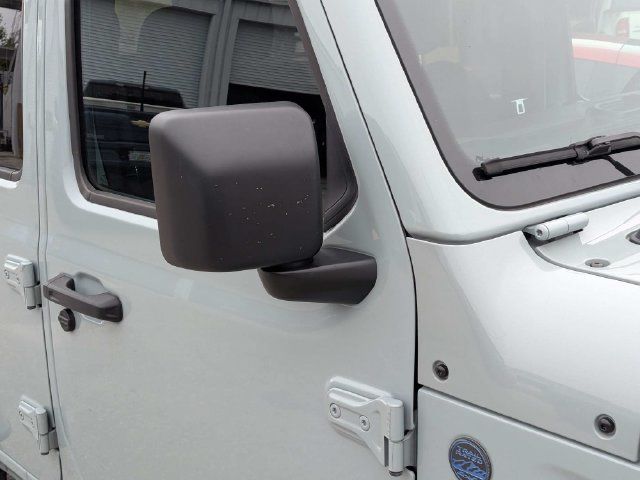 Used 2024 Jeep Wrangler Unlimited AWD/4WD image 11