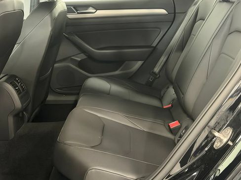 Used 2019 Volkswagen Arteon SE FWD image 22