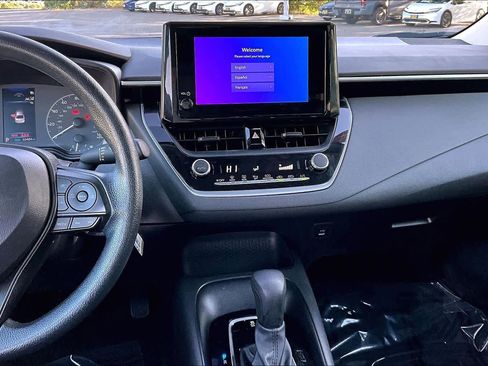 Used 2024 Toyota Corolla LE image 6