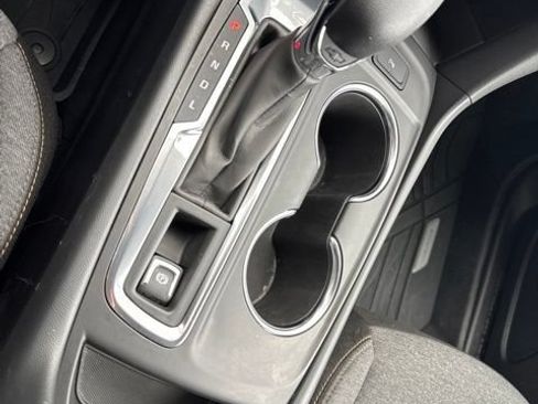 Used 2024 Chevrolet Equinox LT w/ LPO, Floor Liner Package FWD image 22