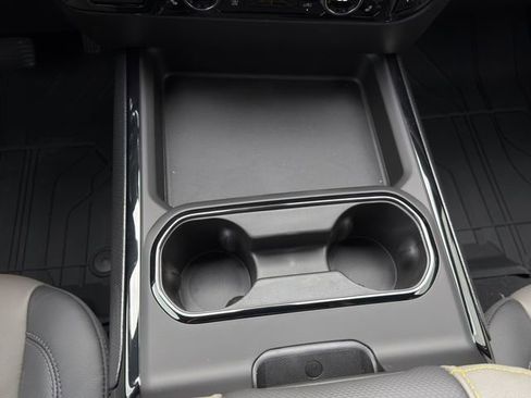 New 2026 Chevrolet Silverado 2500 ZR2 image 17