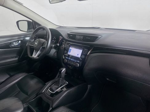 Used 2017 Nissan Rogue Sport SL w/ SL Premium Package FWD image 30