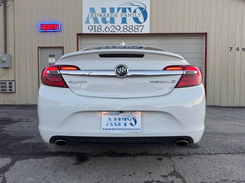 Used 2017 Buick Regal Sport Touring image 21