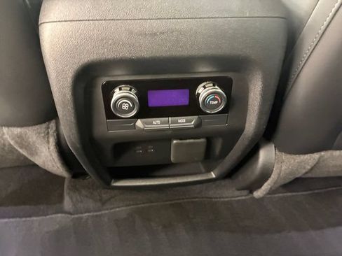 Certified 2025 Buick Enclave Sport Touring w/ Super Cruise Package AWD/4WD image 19