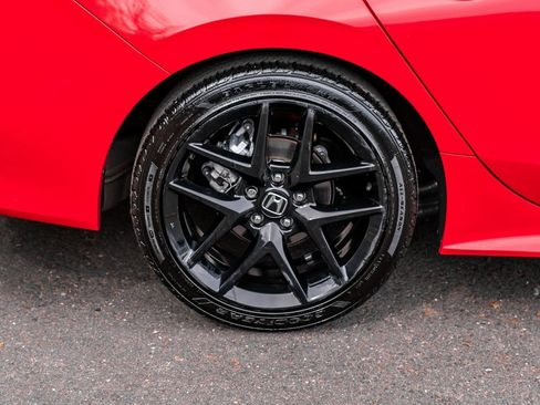 Used 2025 Honda Civic Sport image 6