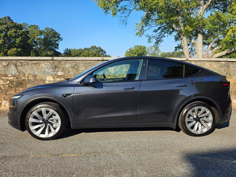 Used 2026 Tesla Model Y Long Range AWD/4WD image 8