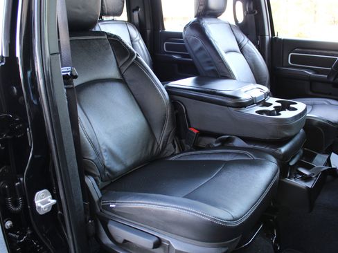 Used 2024 RAM 2500 Big Horn w/ Night Edition image 34