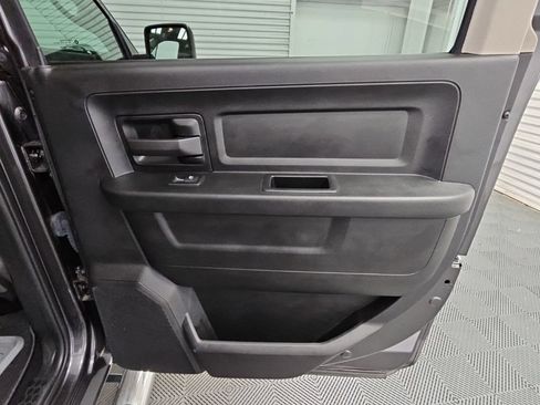 Used 2021 RAM 1500 Tradesman w/ Chrome Plus Package RWD image 31