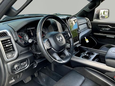 Used 2020 RAM 1500 Laramie w/ Sport Appearance Package AWD/4WD image 18