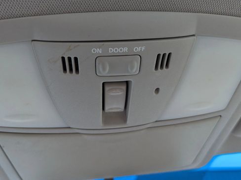 Used 2012 Nissan Altima 3.5 SR w/ Sport Pkg FWD image 27