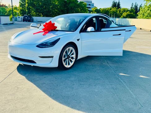 Used 2021 Tesla Model 3 Standard Range Plus RWD image 30