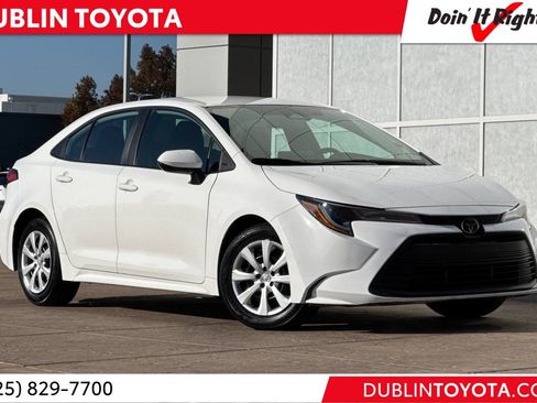 Certified 2024 Toyota Corolla LE image 1