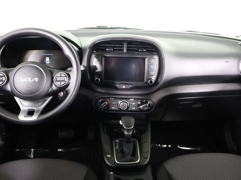 Used 2023 Kia Soul LX w/ LX Technology Package FWD image 33