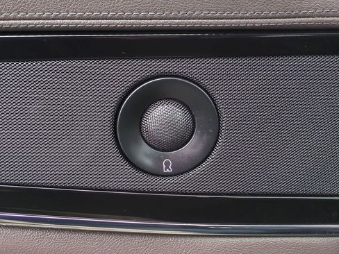 Used 2022 Lincoln Nautilus Reserve image 36