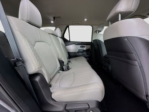 Used 2023 Honda Pilot LX image 26