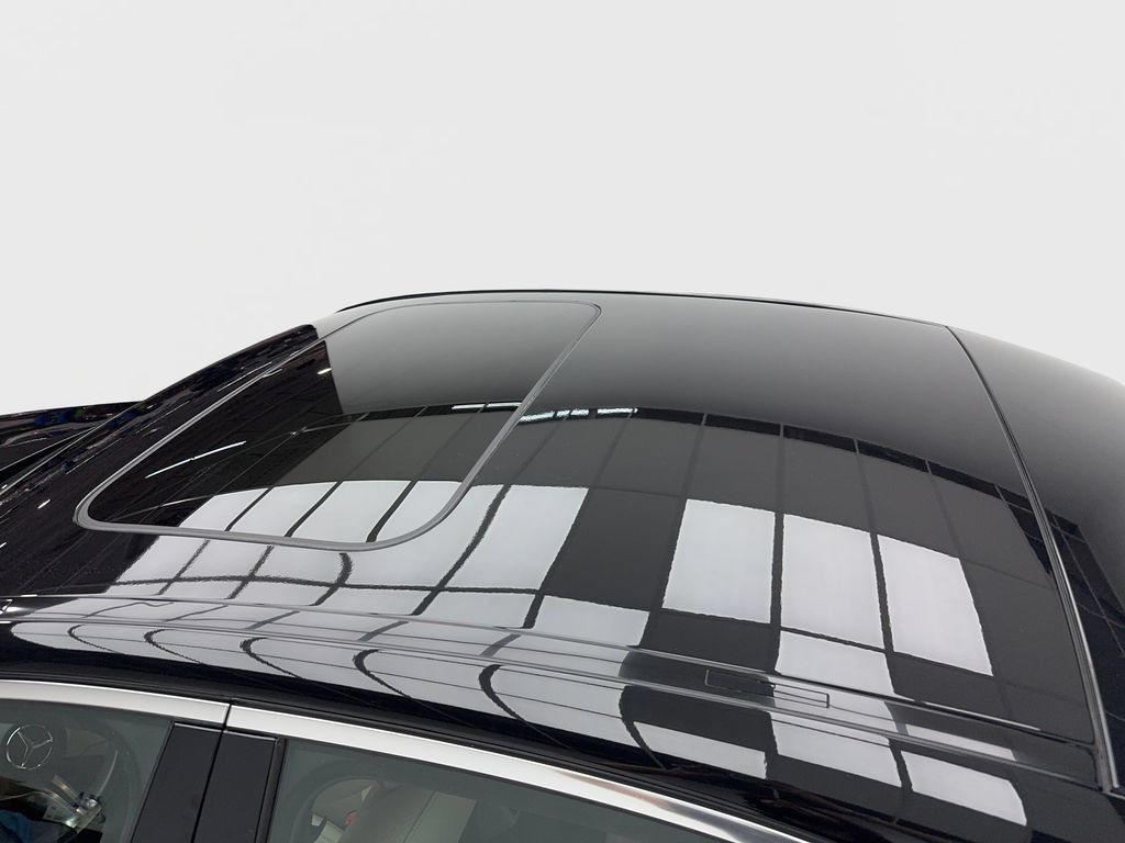 Used 2022 Mercedes-Benz C 300 Sedan image 11