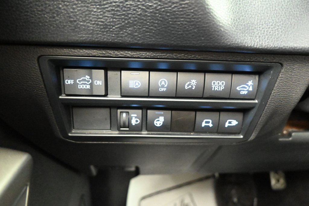 Used 2024 Toyota Tundra SR5 w/ TRD Off-Road Package AWD/4WD image 21