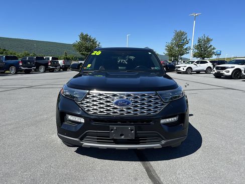 Used 2020 Ford Explorer Platinum w/ Premium Technology Package AWD/4WD image 2