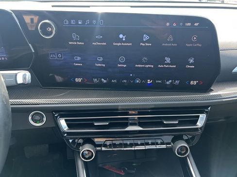 Used 2025 Chevrolet Traverse High Country image 29