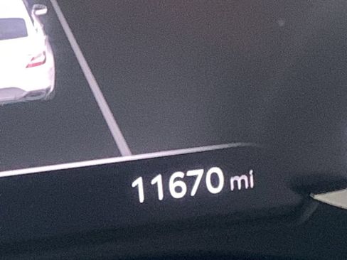 Certified 2023 Genesis G70 2.0T RWD image 25