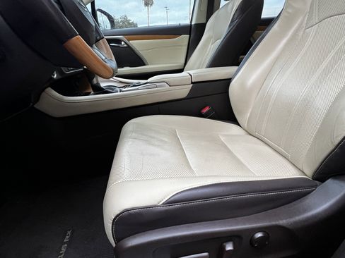 Used 2019 Lexus RX 350 FWD w/ Navigation Package image 16