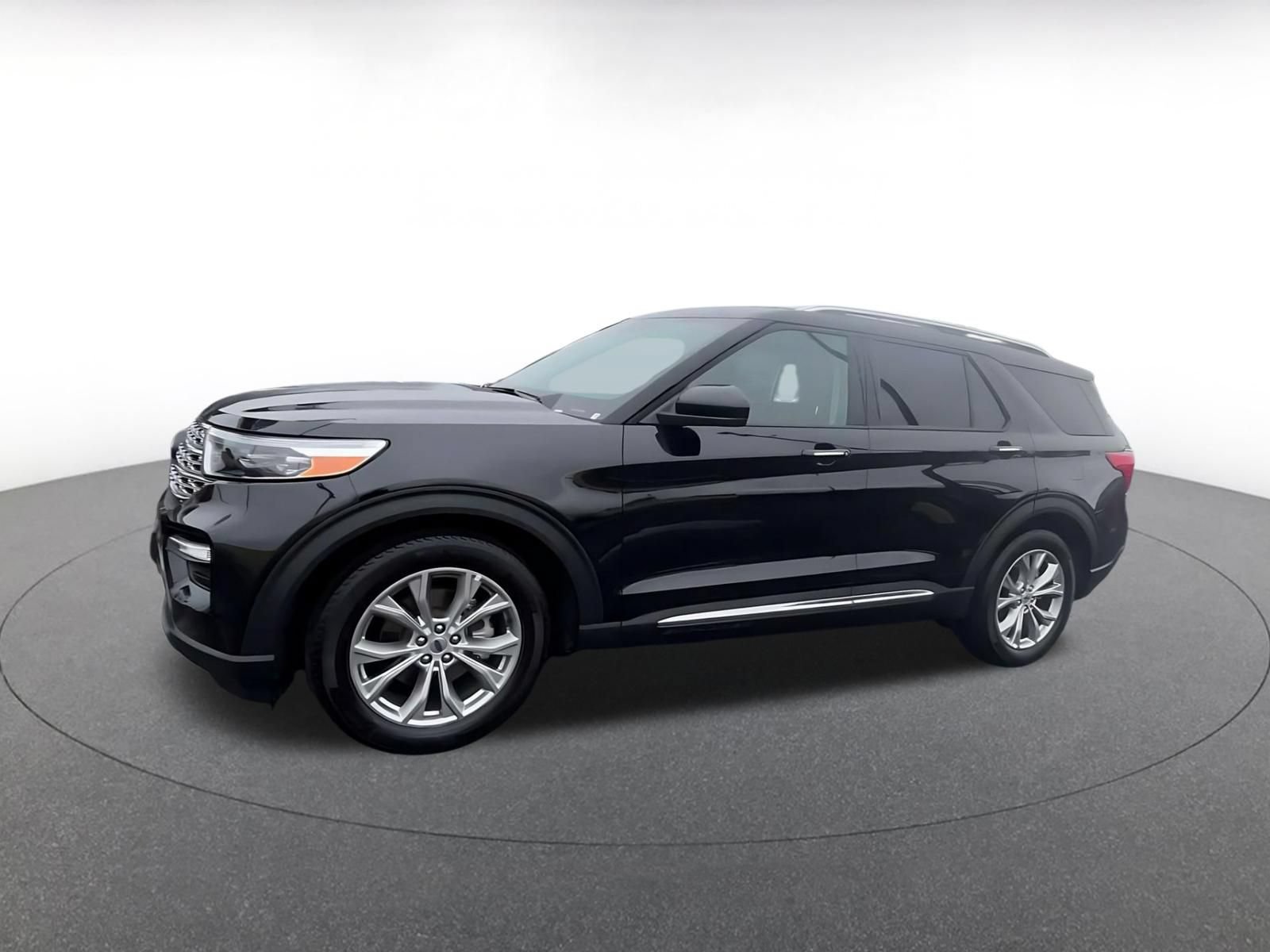 Used 2024 Ford Explorer Limited RWD image 7