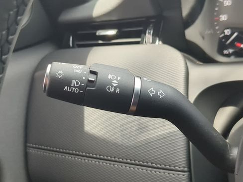 New 2026 Land Rover Discovery Sport Landmark AWD/4WD image 29