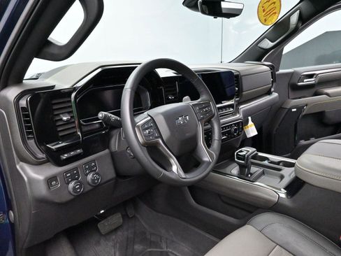 Used 2023 Chevrolet Silverado 1500 ZR2 w/ Technology Package image 16