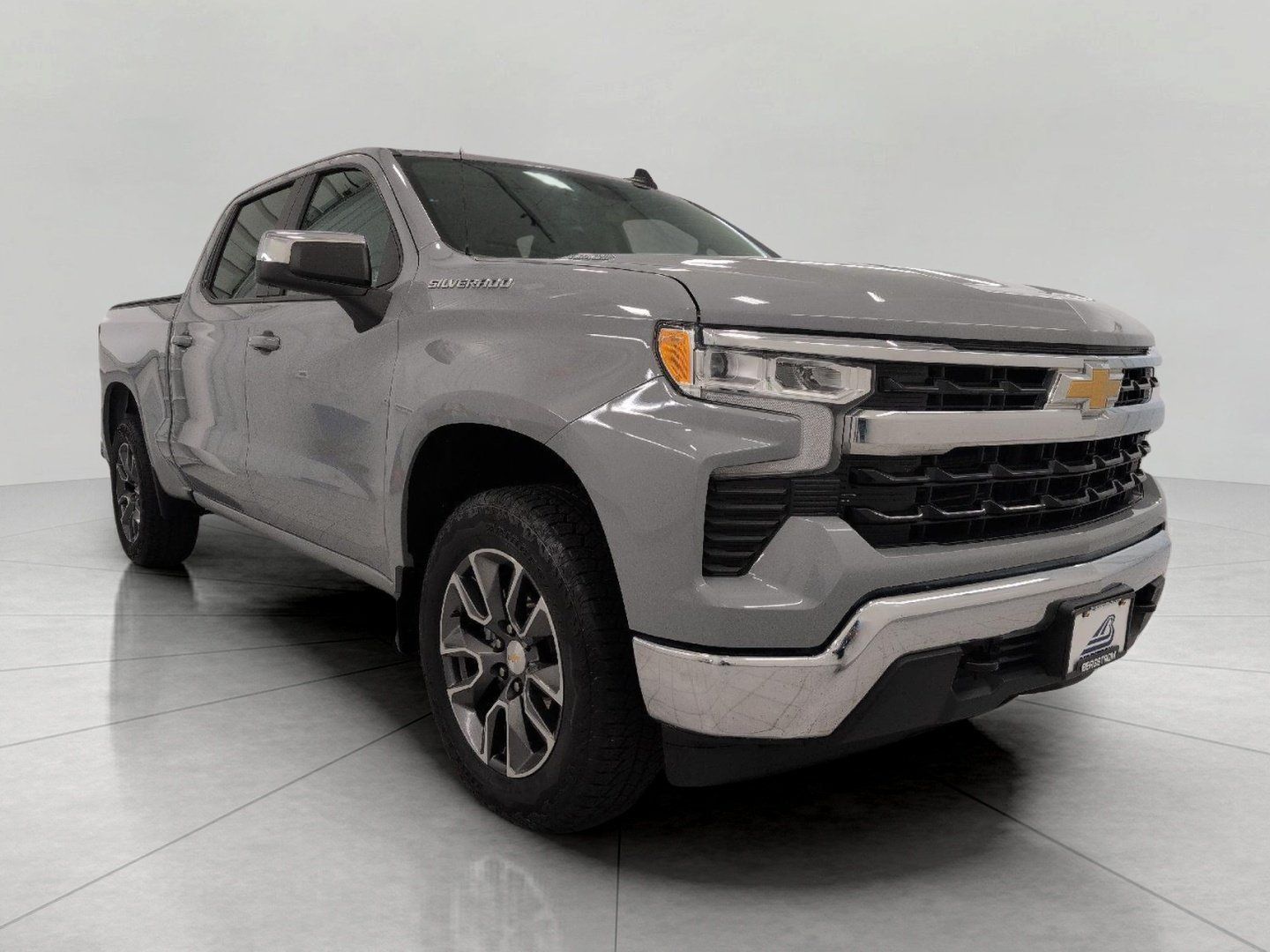 Used 2024 Chevrolet Silverado 1500 LT AWD/4WD image 1