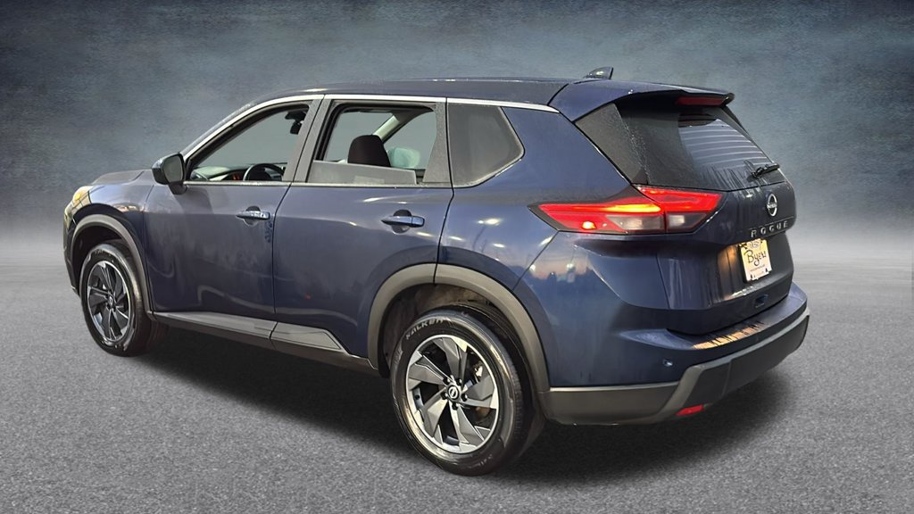 Used 2025 Nissan Rogue SV FWD image 5