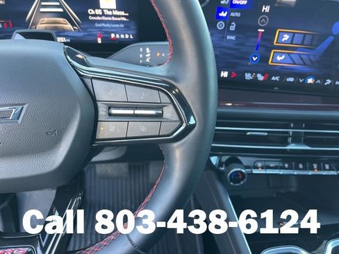 Used 2024 Chevrolet Traverse RS image 20