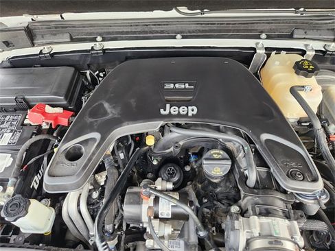 Used 2021 Jeep Wrangler Unlimited Sport image 32