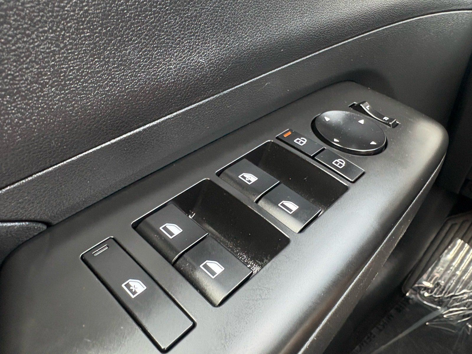 Used 2025 Hyundai Kona SEL AWD/4WD image 18
