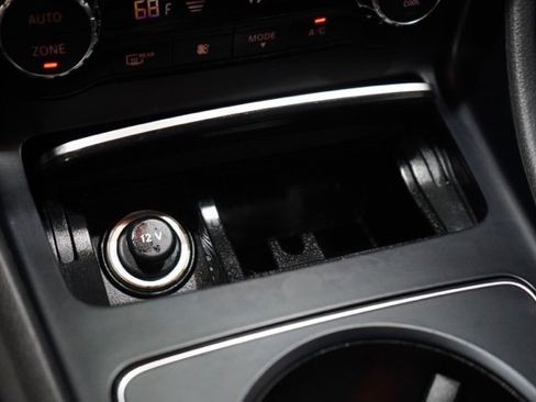 Used 2018 Mercedes-Benz CLA 250 4MATIC image 29