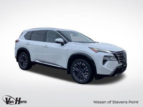 Used 2024 Nissan Rogue Platinum w/ Platinum Premium Package image 1