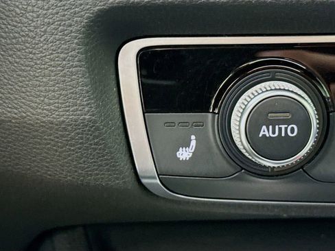 Used 2019 Audi Q3 2.0T Premium Plus image 20