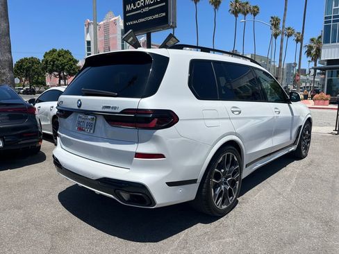 Used 2024 BMW X7 xDrive40i w/ M Sport Package AWD/4WD image 7